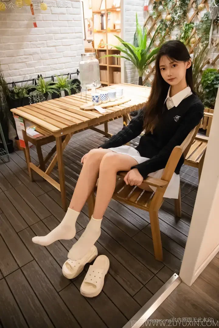 足愉心 - 少女美足美图视频38期[490G-2026.10] 组图