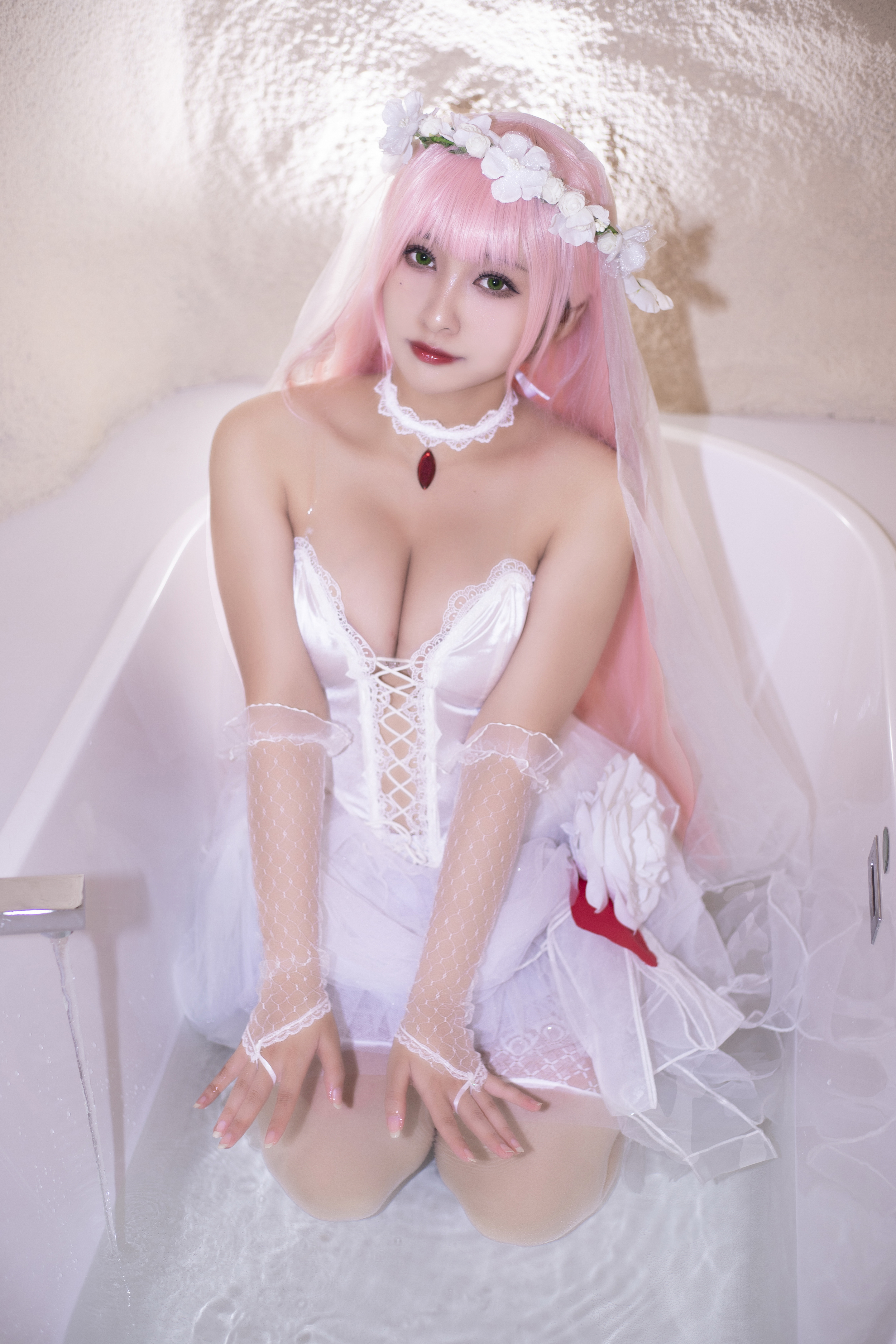 洛璃LoLiSAMA – 全套122期含随包视频[87.3G-2026.9]