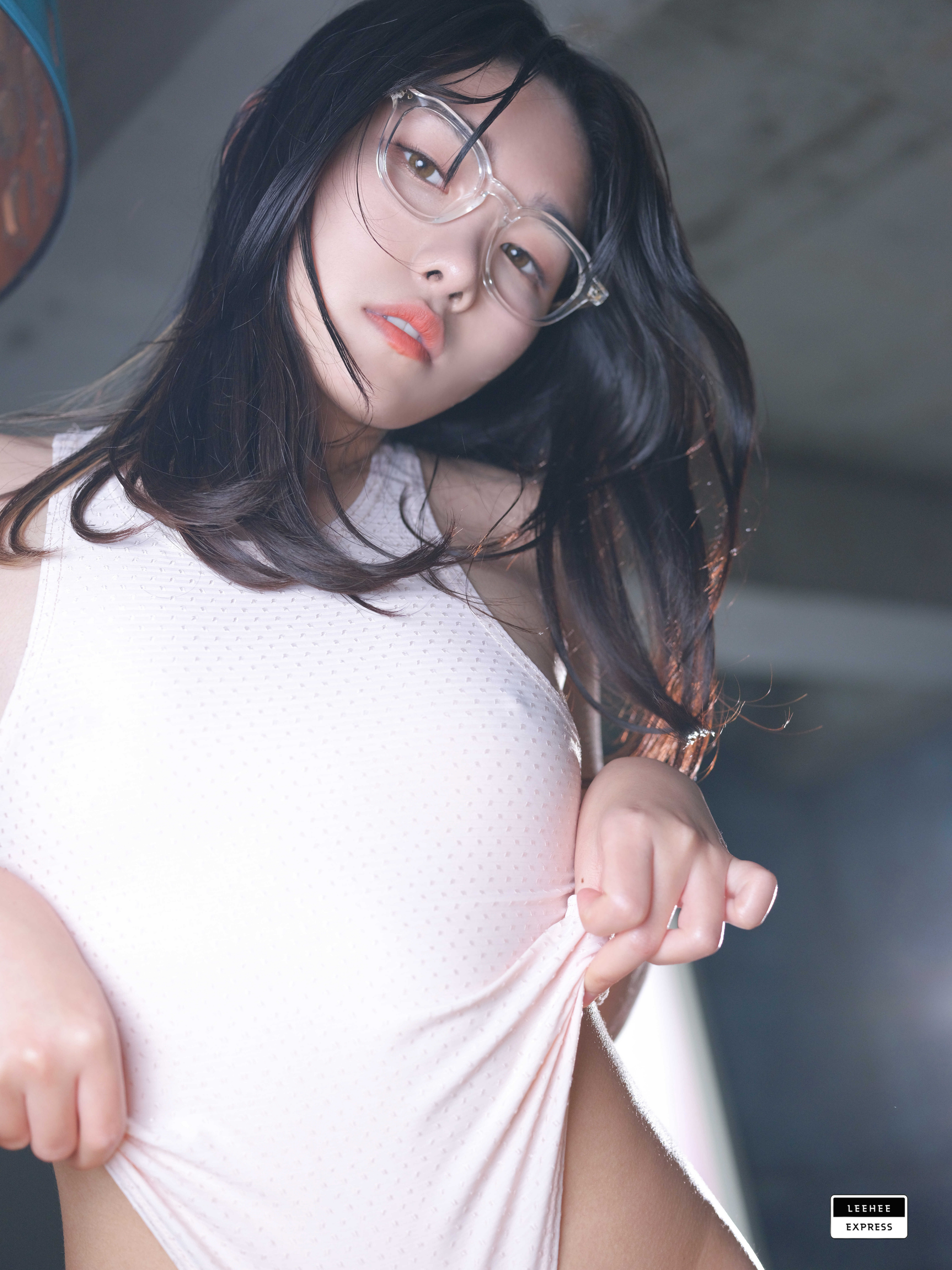 Leehee Express(韩国) – 全套合集617期[178.9G-2026.10] 组图