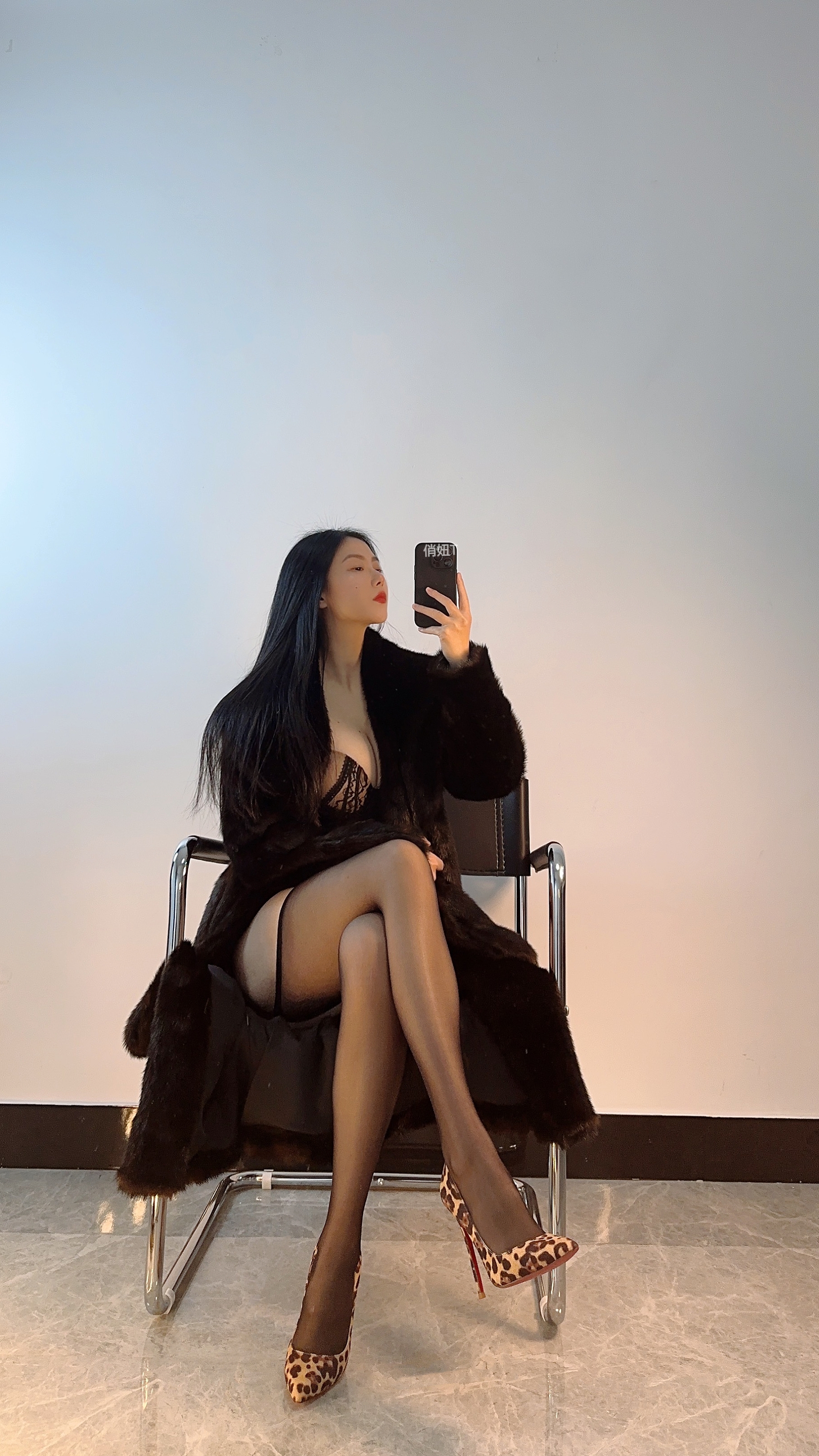 俏妞qiaoniuTT – 微密圈会员订阅系列套图&视频[139套-2026.6] 组图